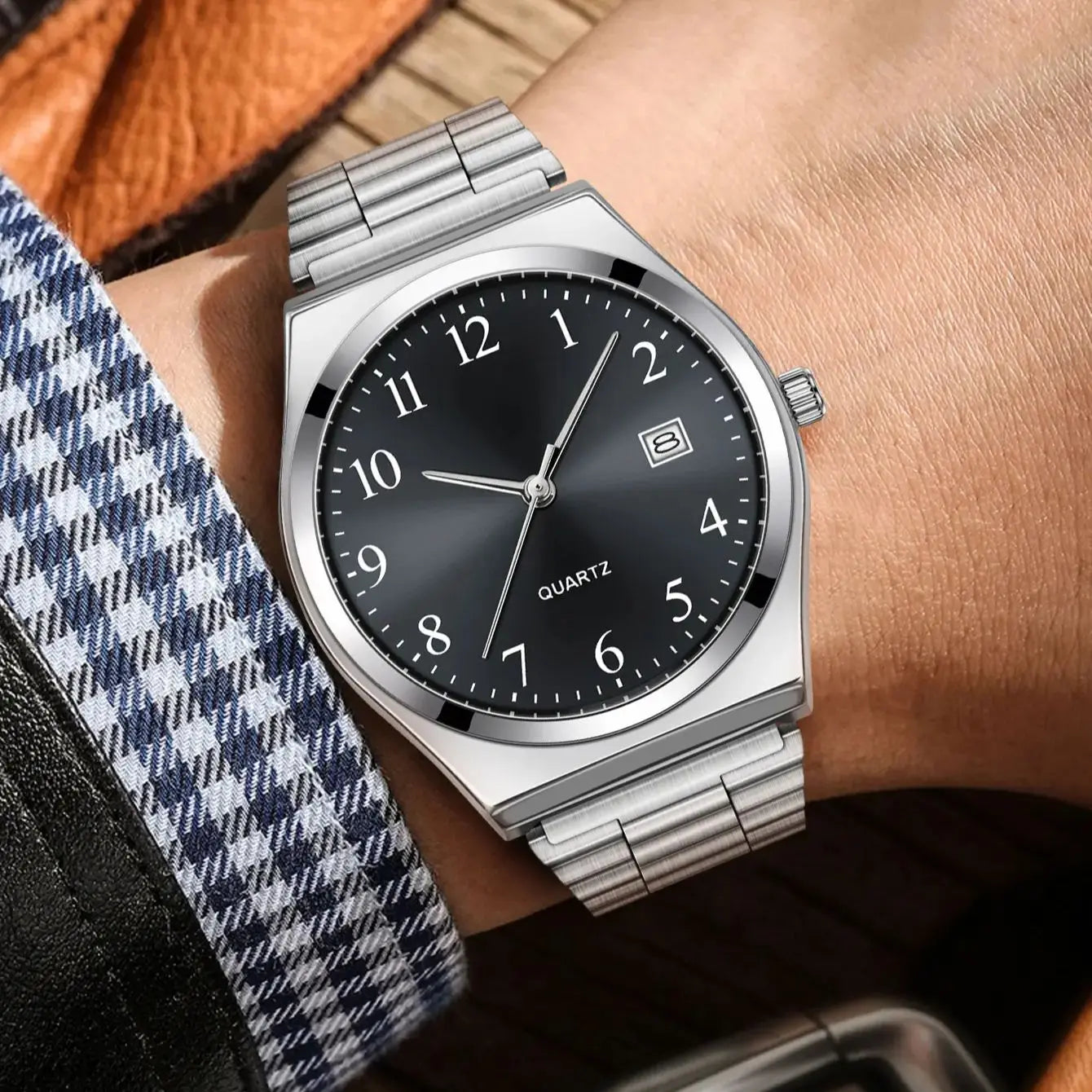 LUCKY FOX - Stylish & Minimalist Stainless Steel Wristwatch with Black Dial - Precise Timekeeping for Everyday